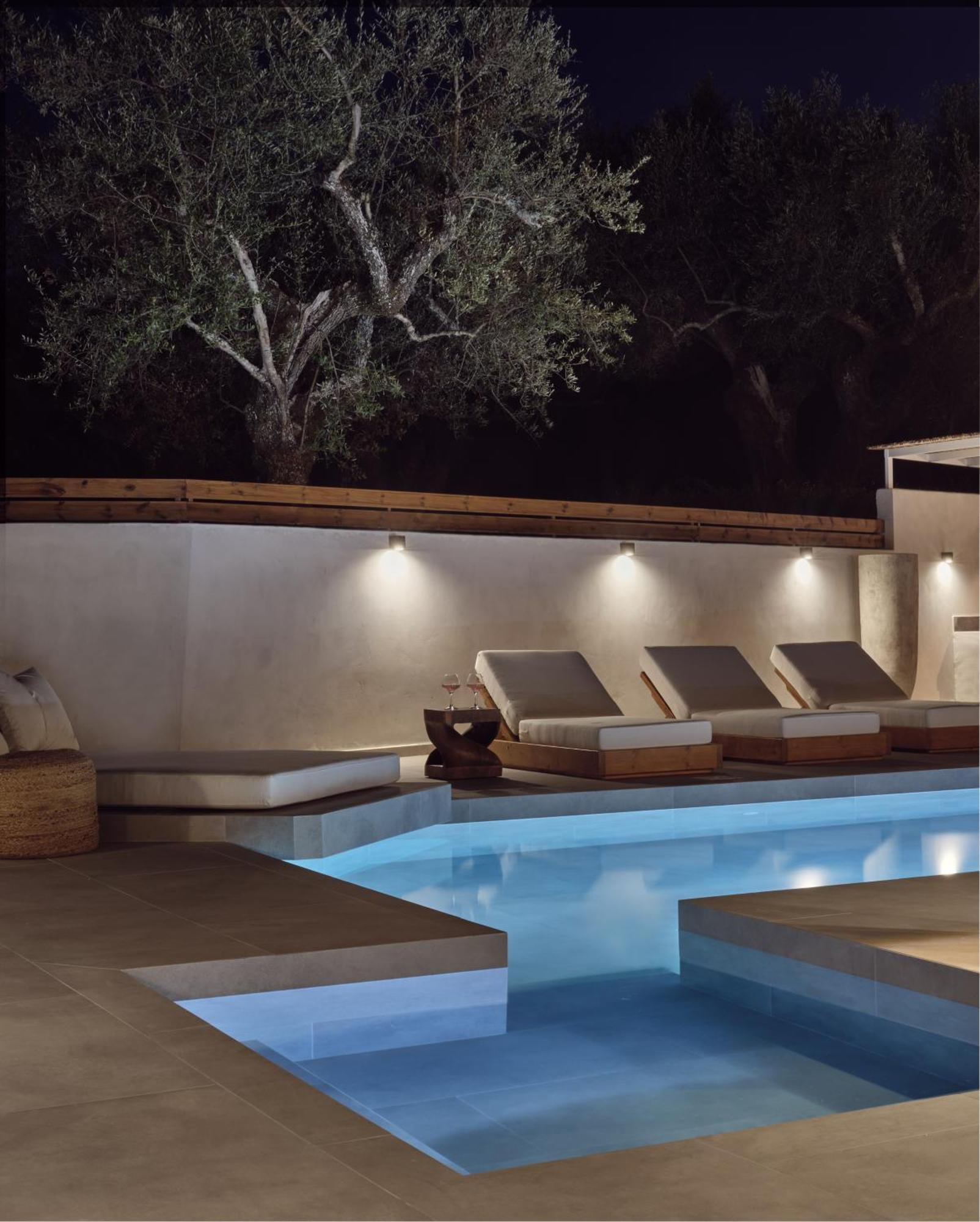 Estelle Villa, A Flamboyant Escape With Pool, By Thinkvilla Romirion Exterior photo